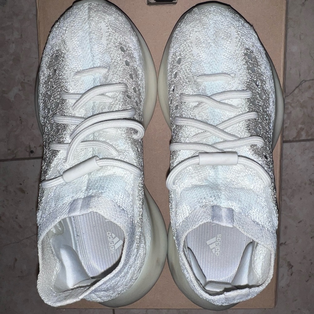 Yeezy Boost 380 size 4